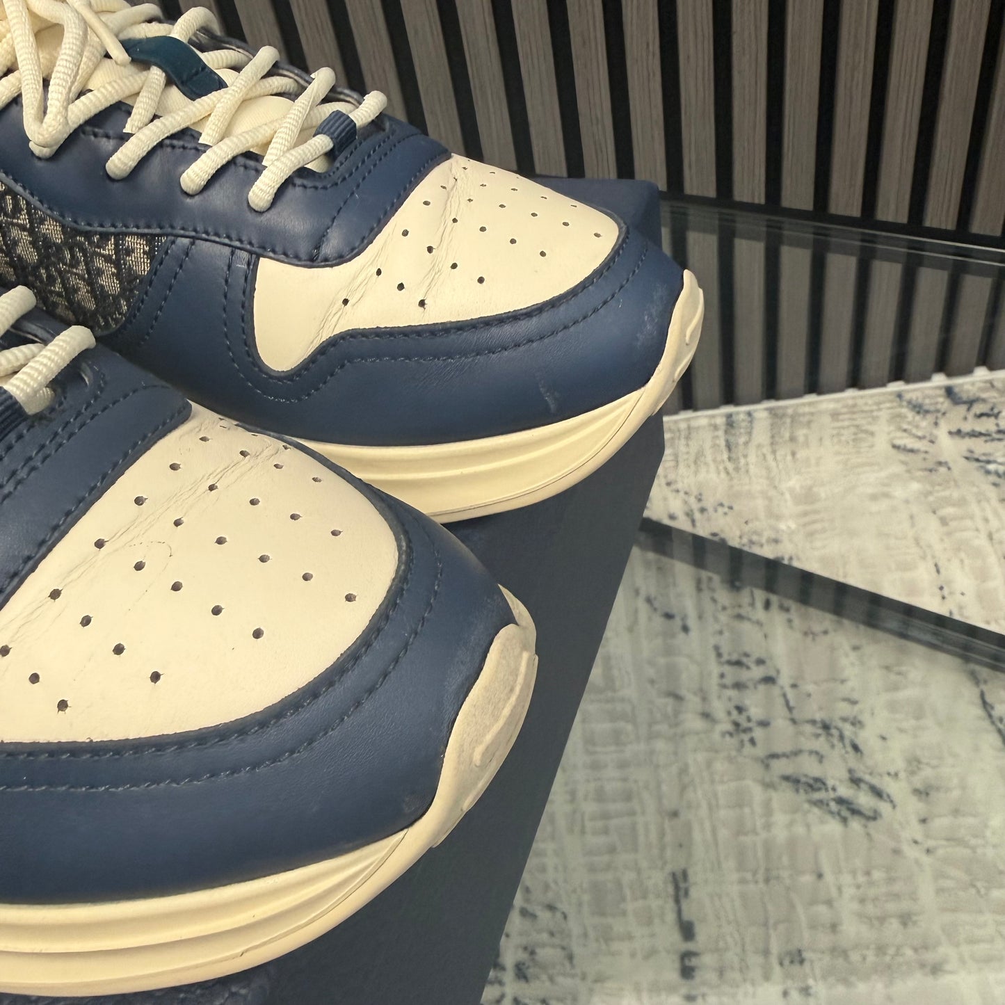 Navy/White B25