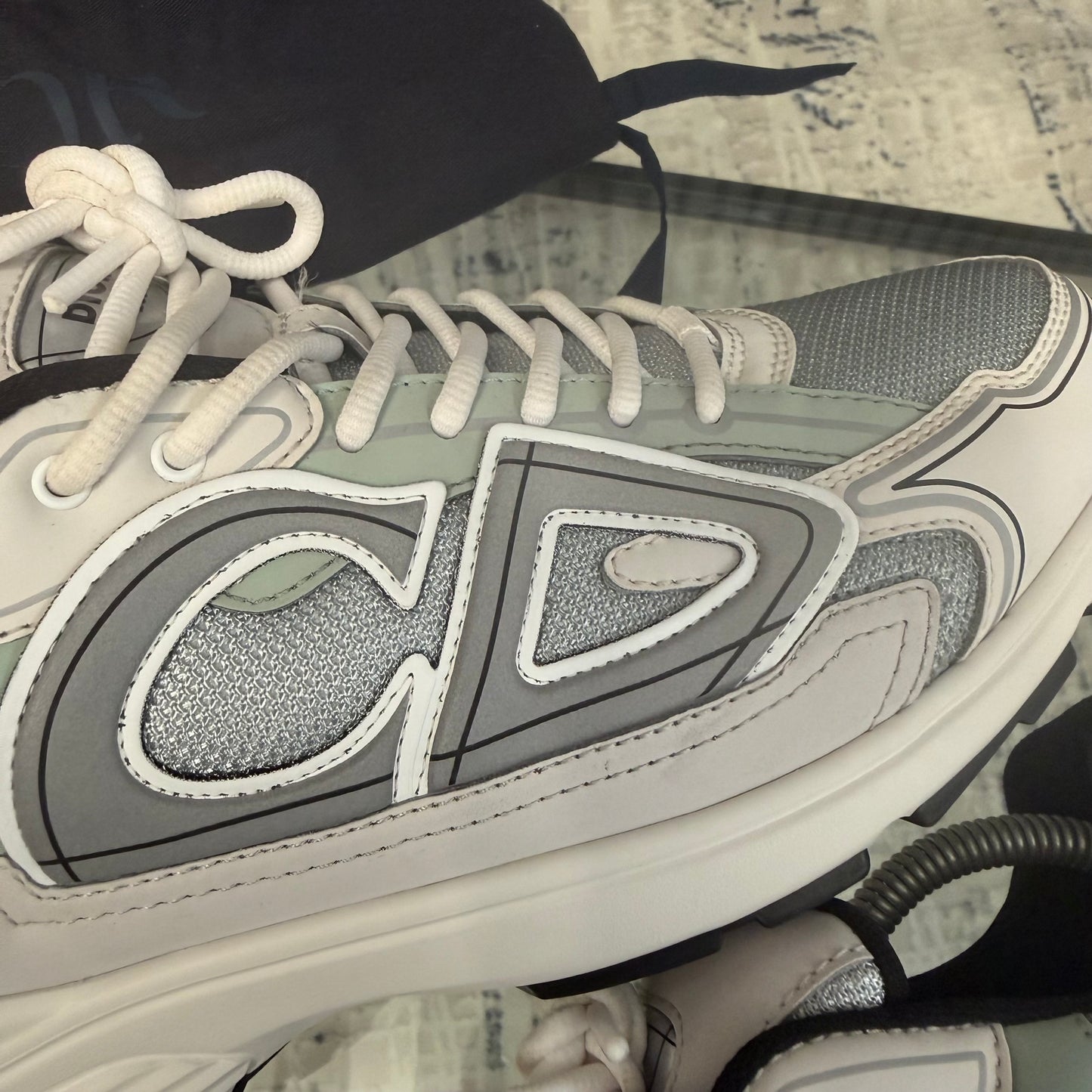 Green/White B30