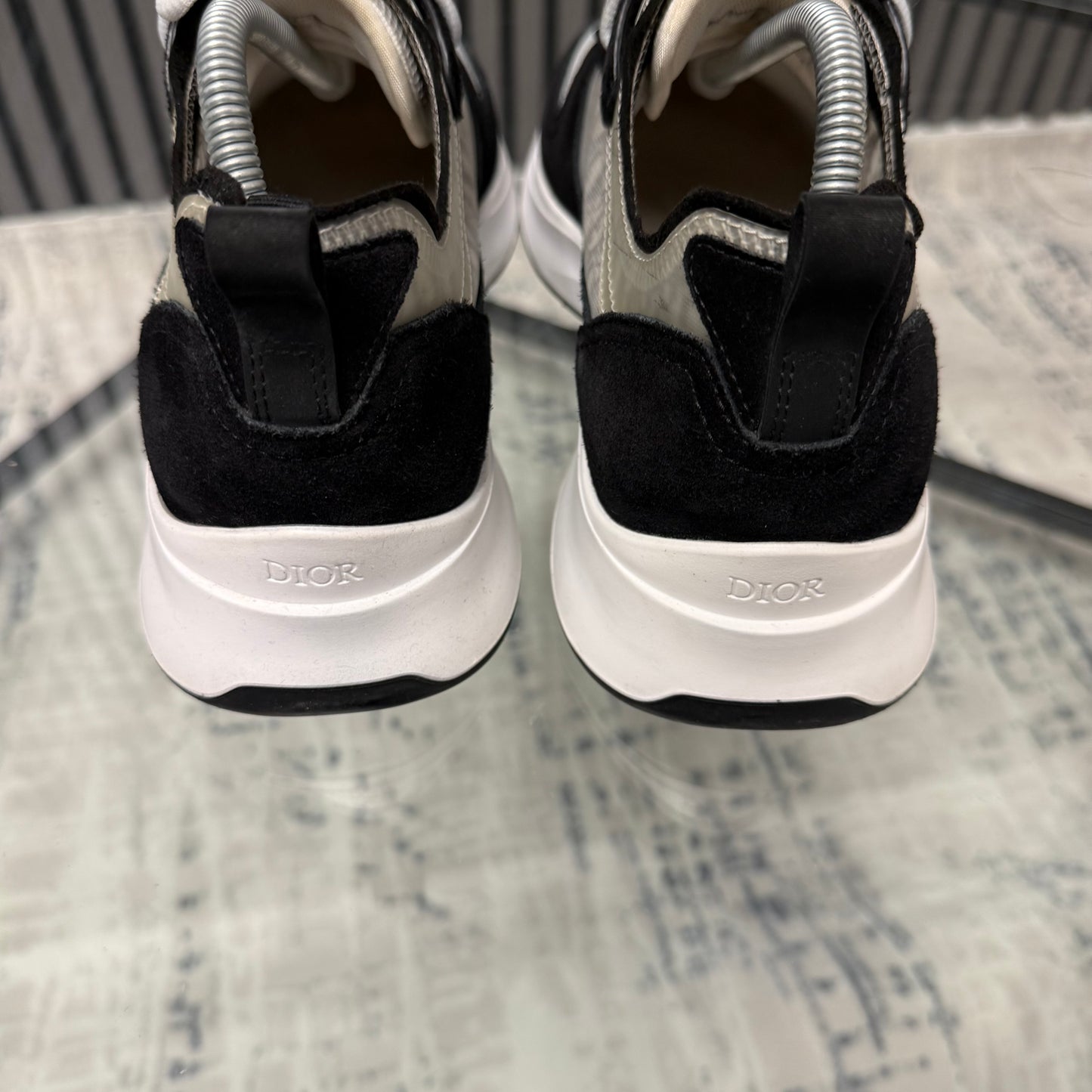 Suede B25