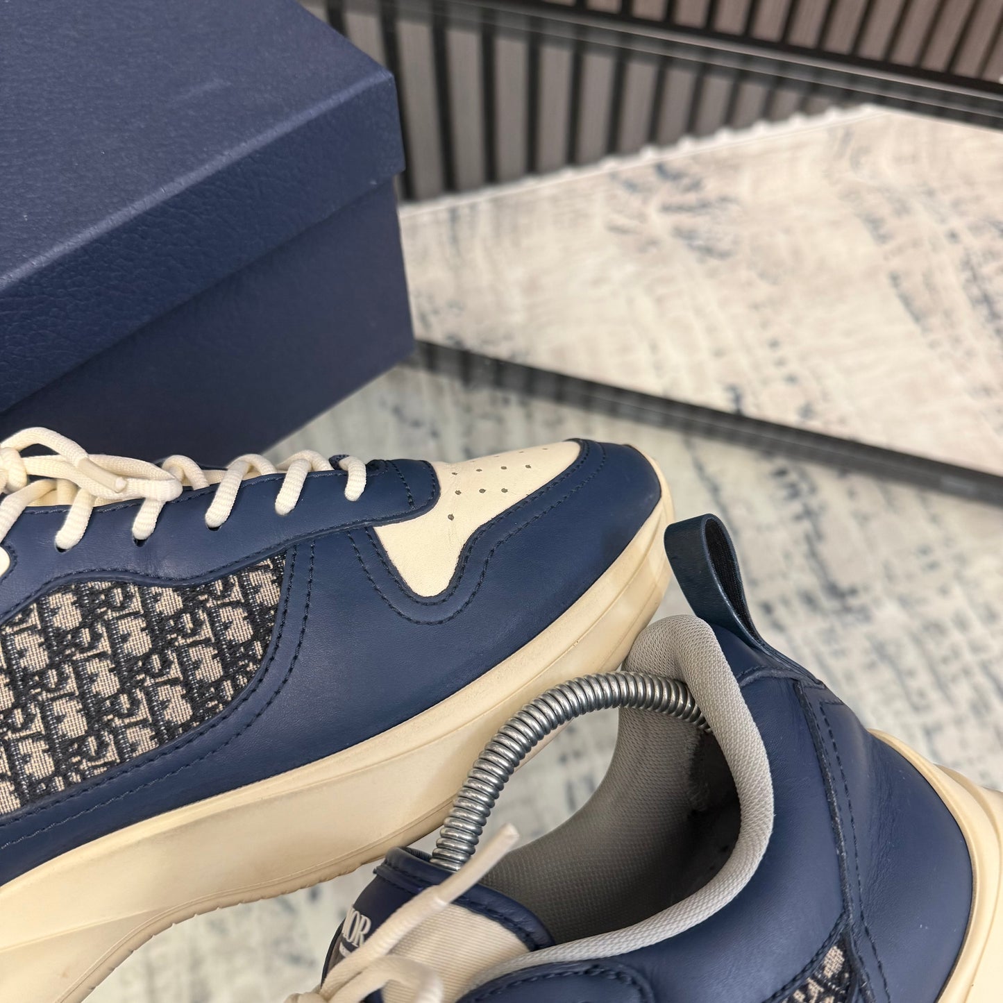 Navy/White B25