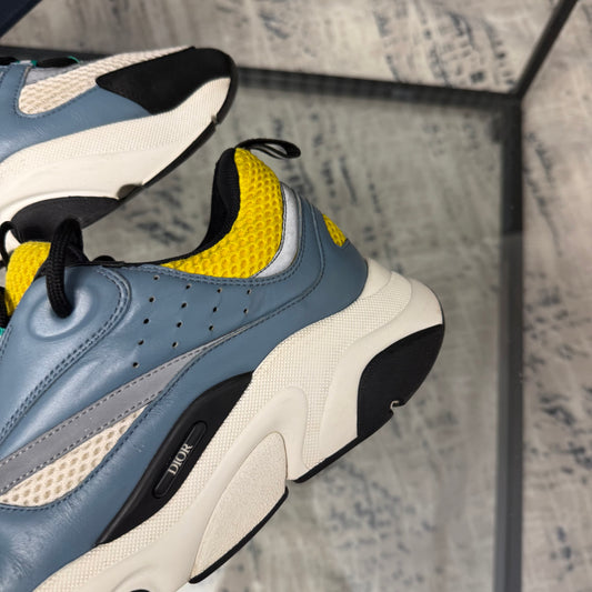 Yellow/Blue B22