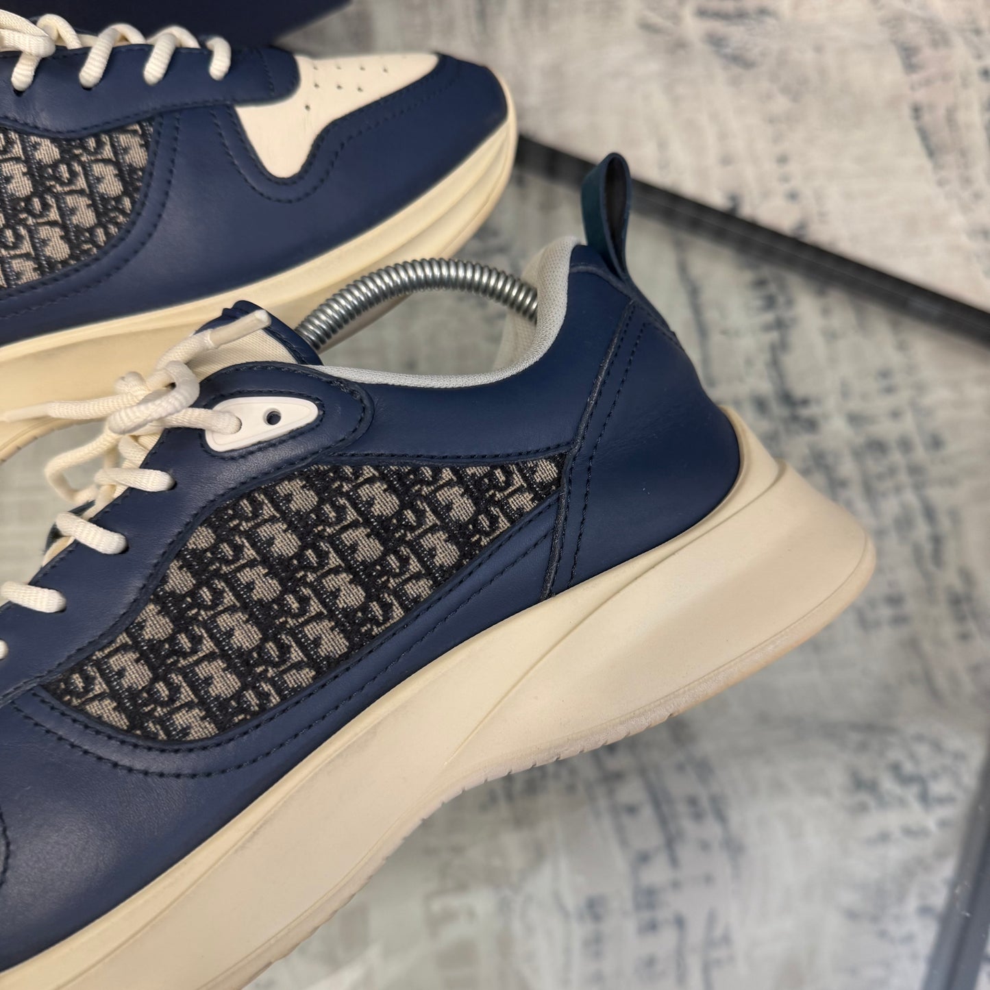 Navy/White B25