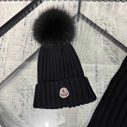 Black Beanie & Scarf Women’s