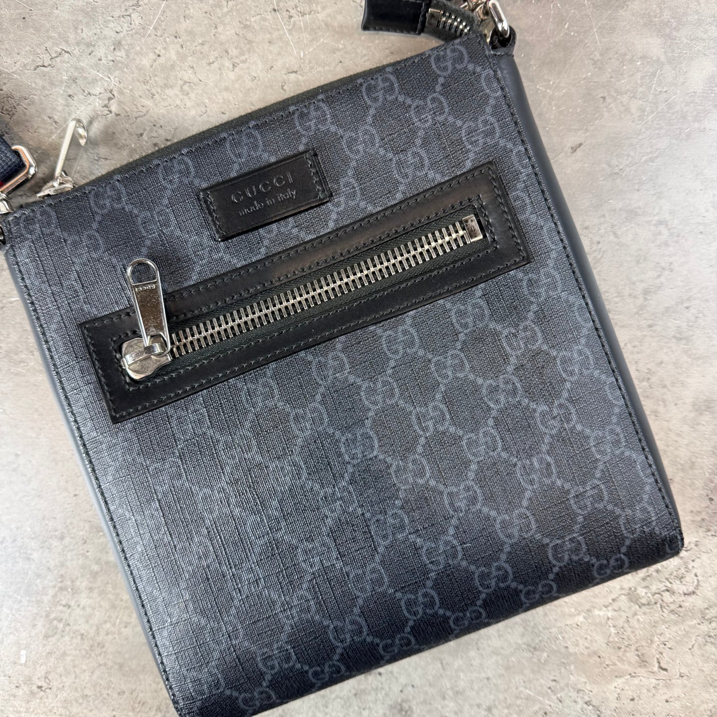 GG Supreme Messenger