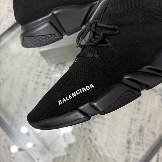 Black Speed Lace Runner