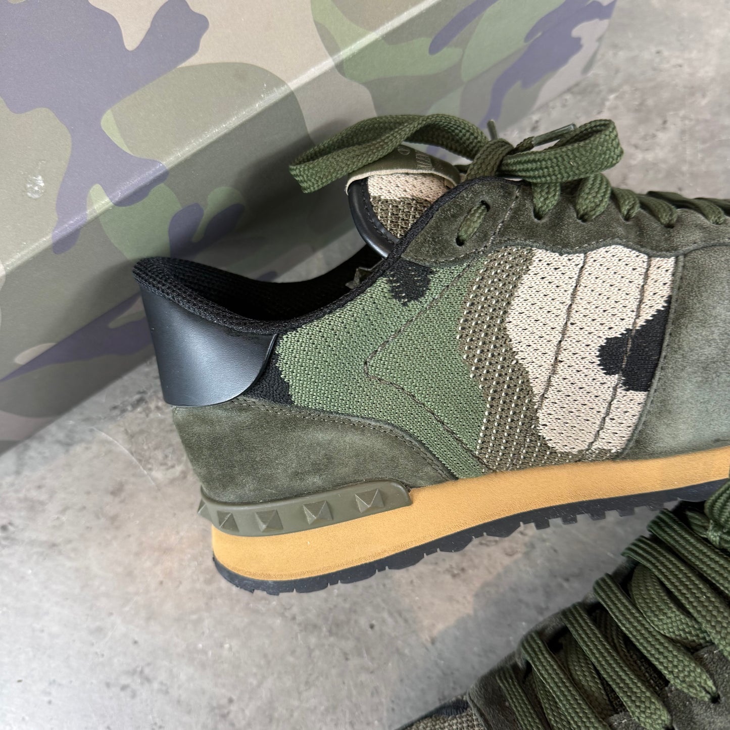 Olive Mesh RockRunner