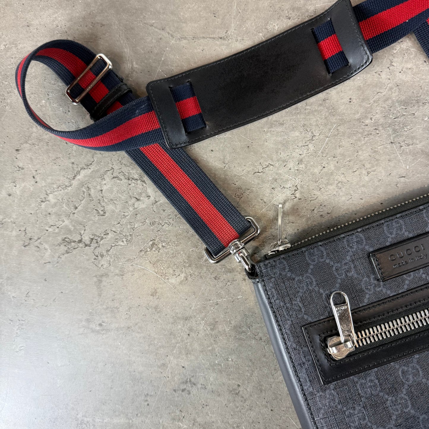 GG Supreme Messenger