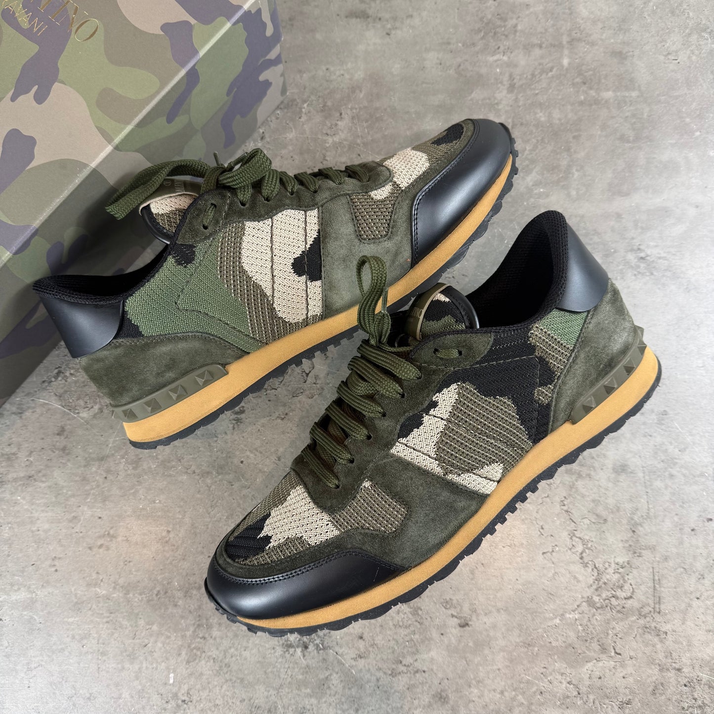 Olive Mesh RockRunner