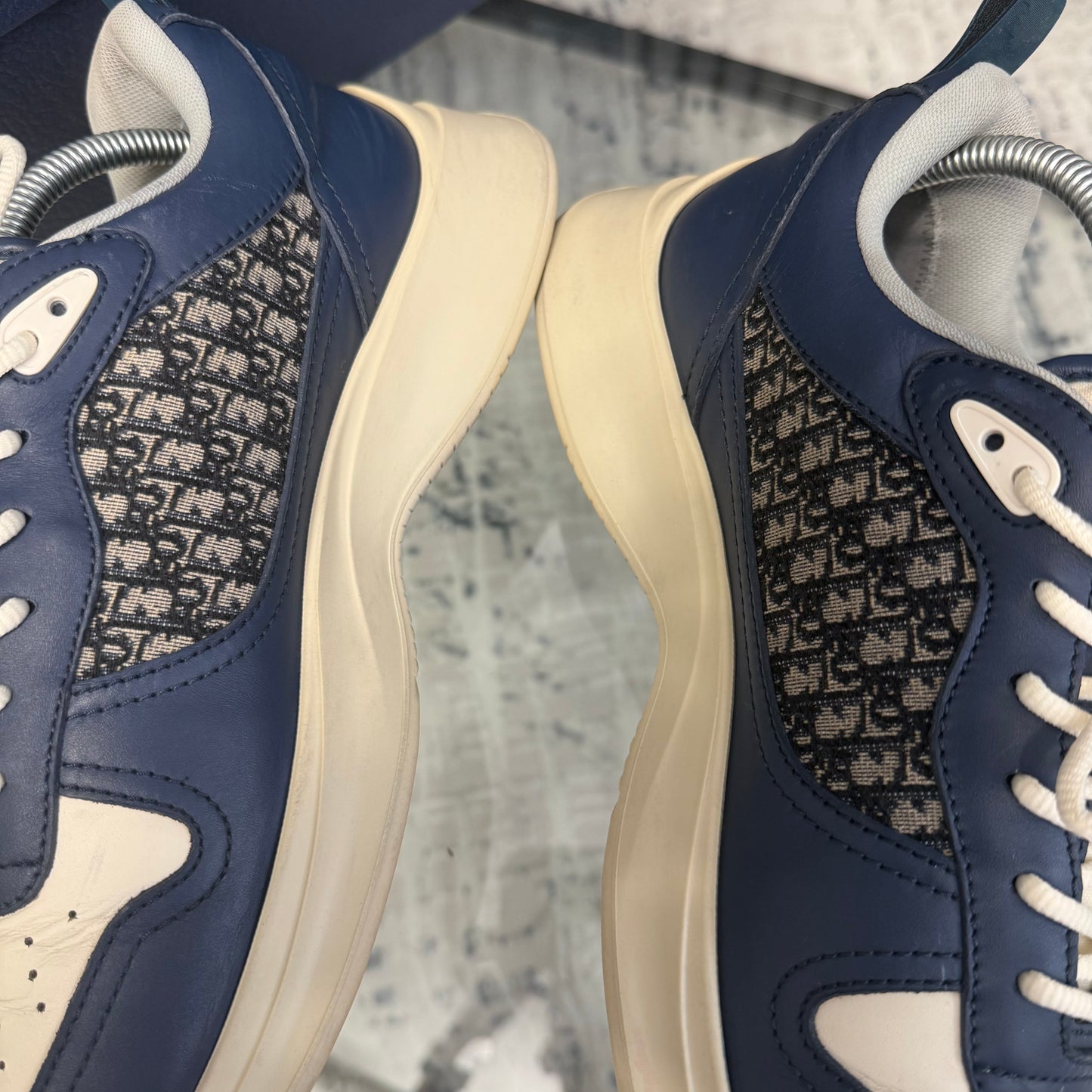 Navy/White B25