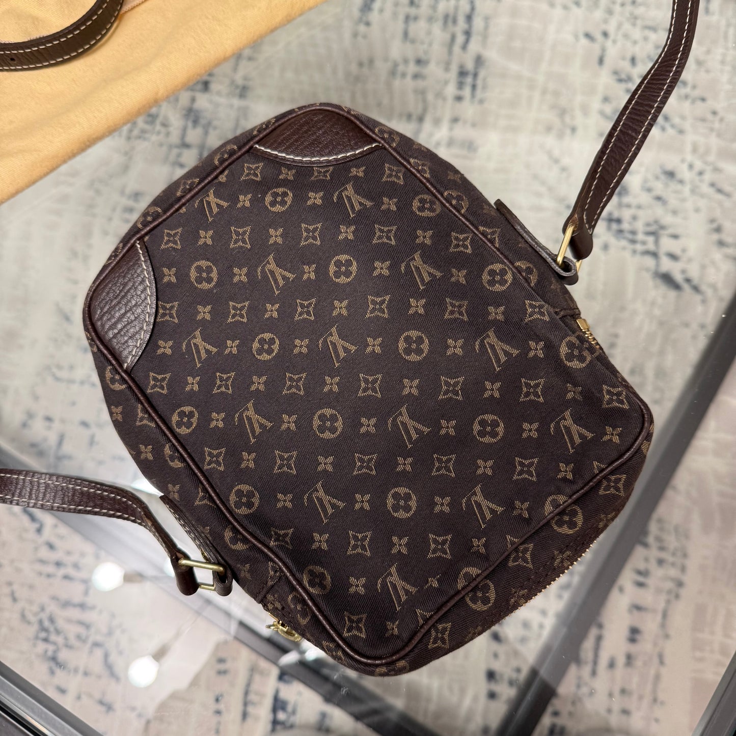 Vintage 2006 Women’s Side Bag