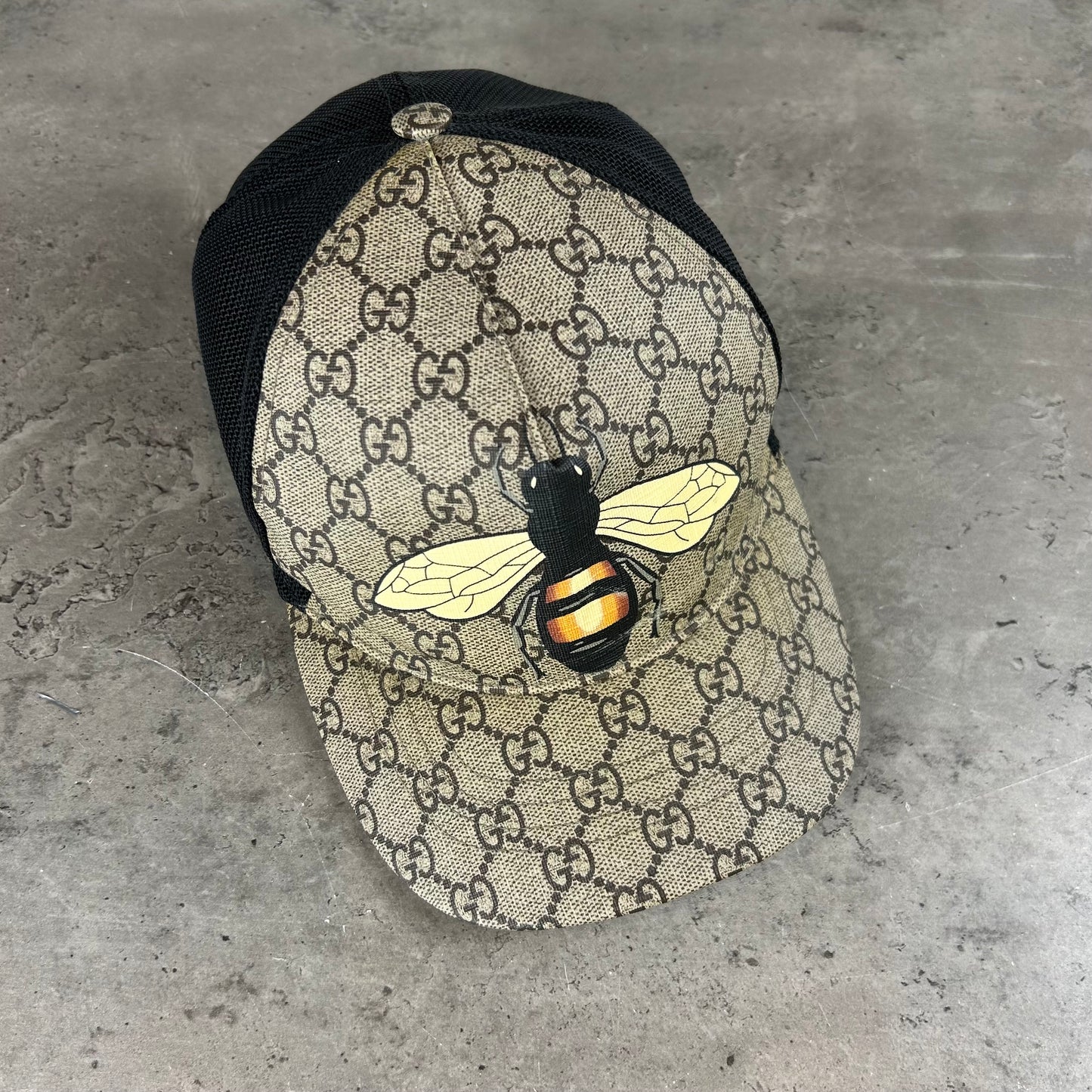 Bee Cap