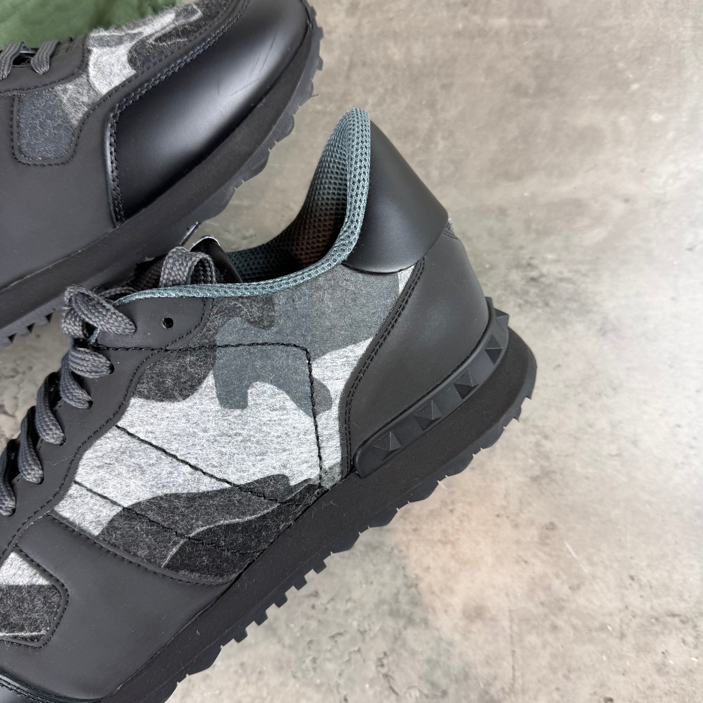 Grey Reflective RockRunner