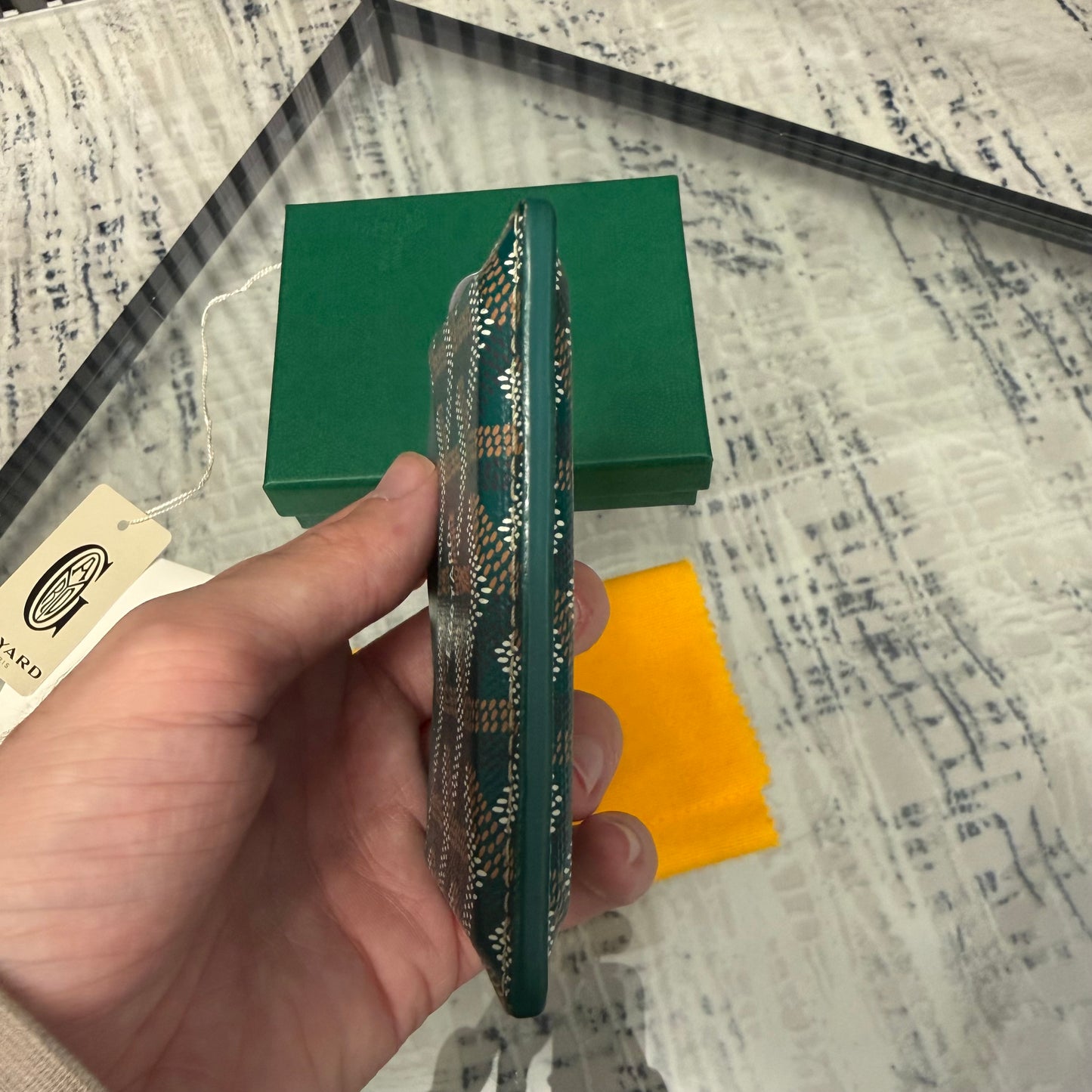 Green Cardholder