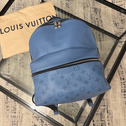 Baby Blue Discovery Backpack