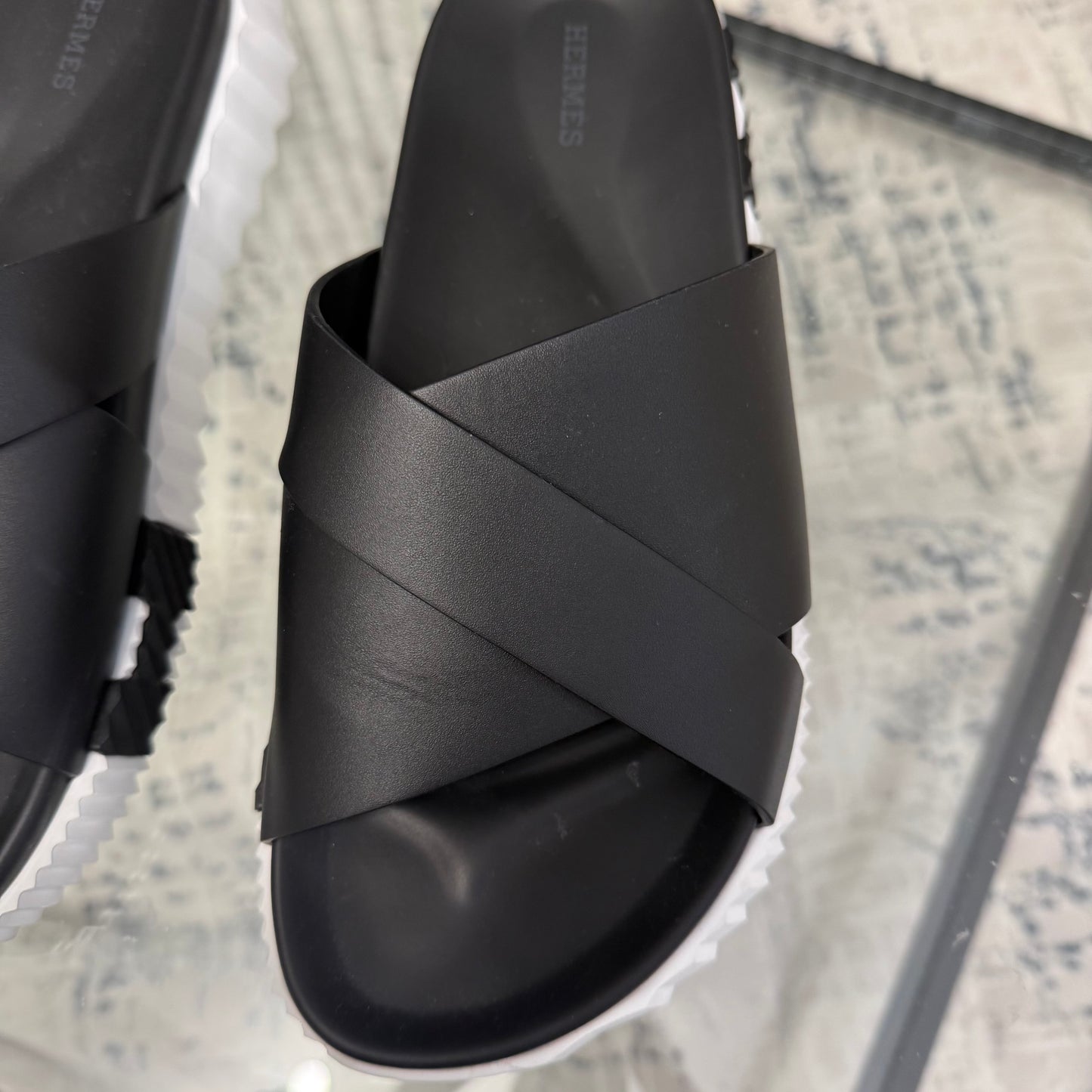 Black/White Men’s Sandles