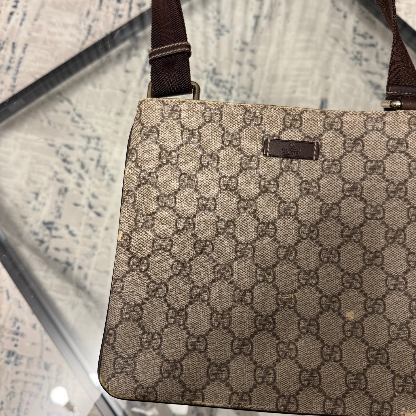 GG Brown Messenger