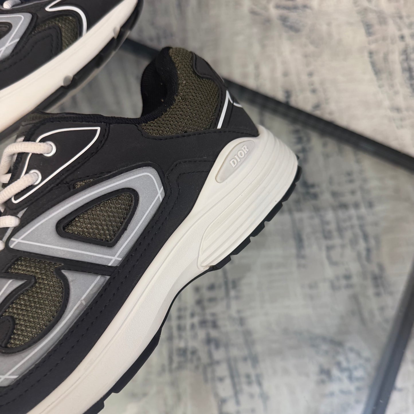 Olive/Dark Grey B30
