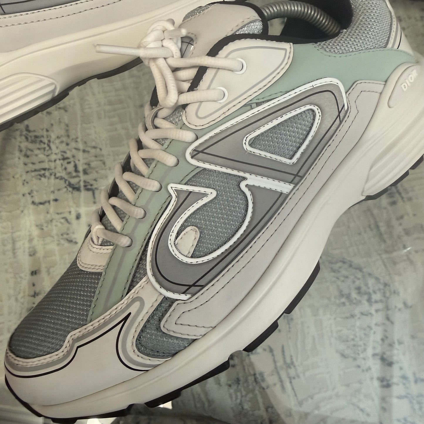 Green/White B30