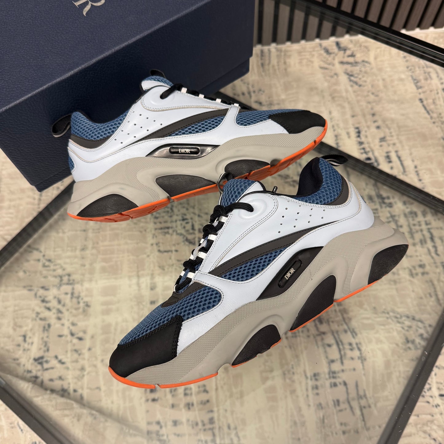 Blue/Orange B22