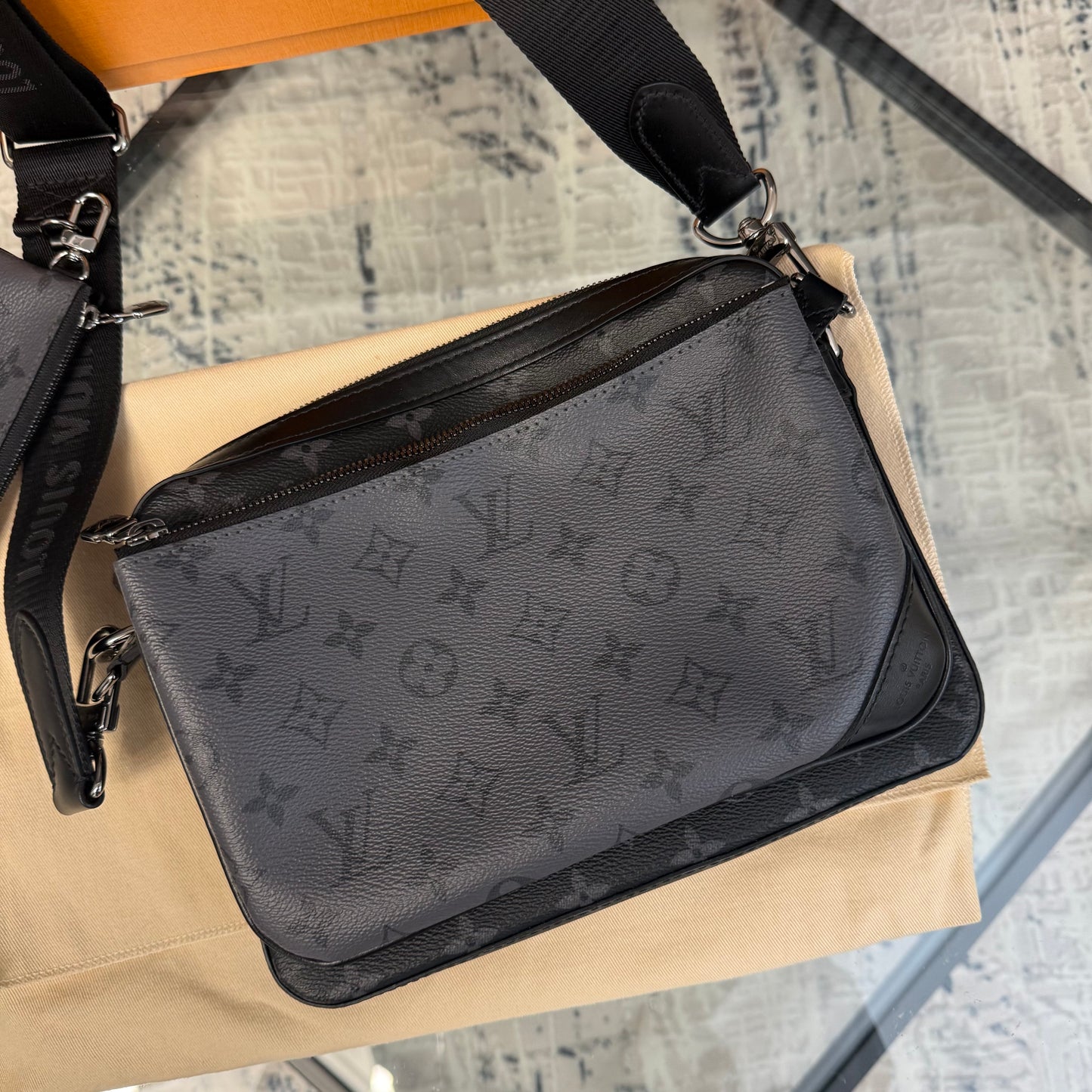 Trio Messenger