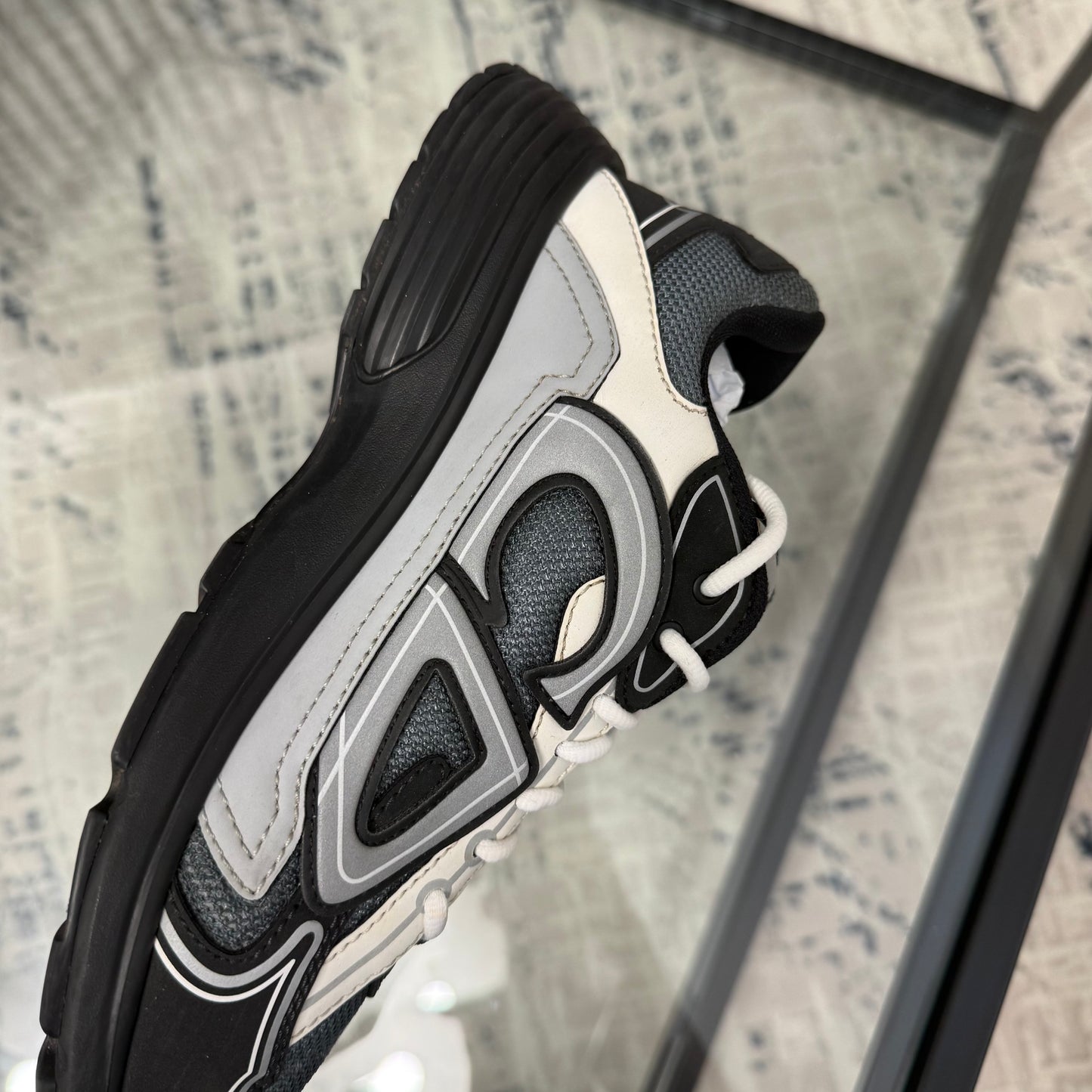 Grey/Black B30