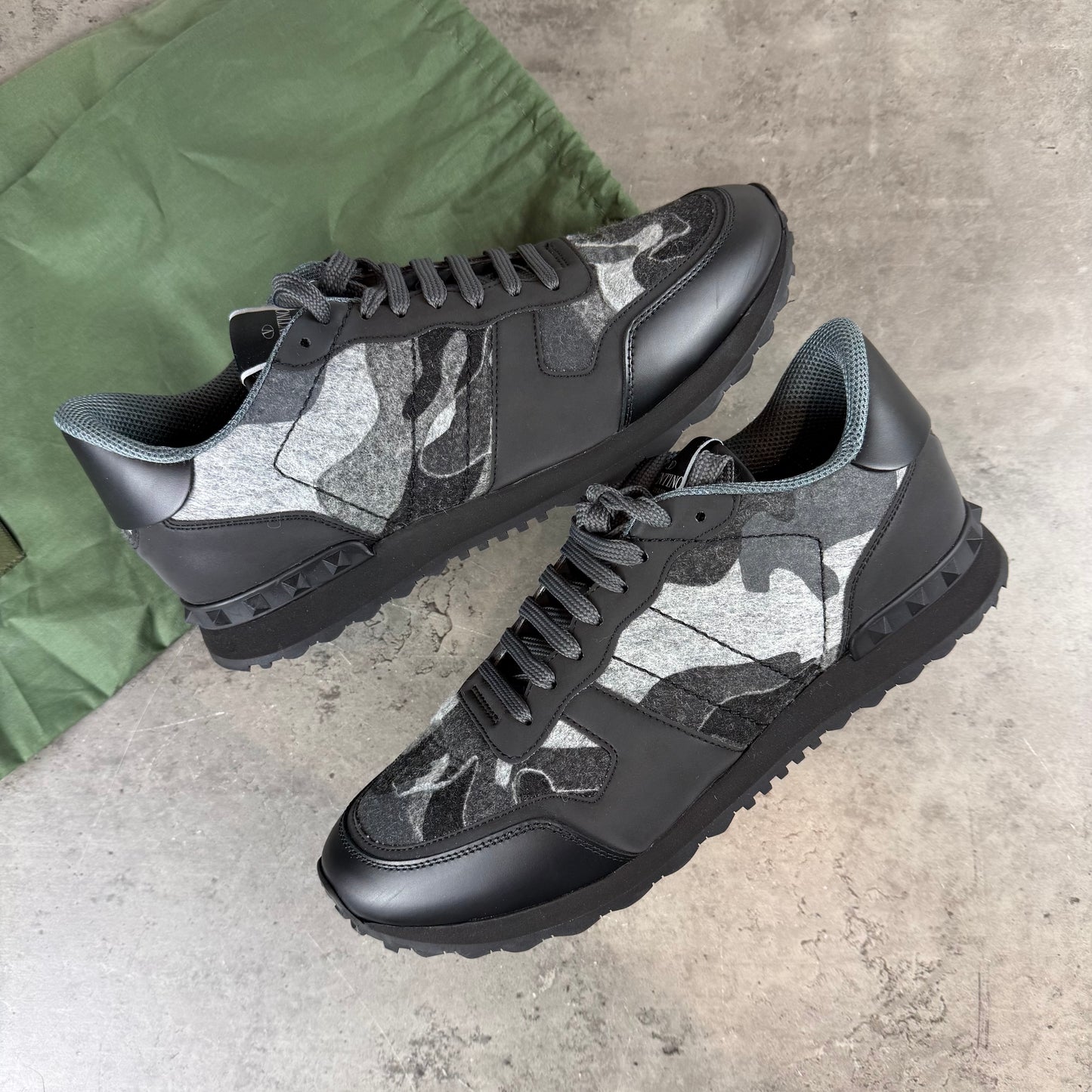 Grey Reflective RockRunner