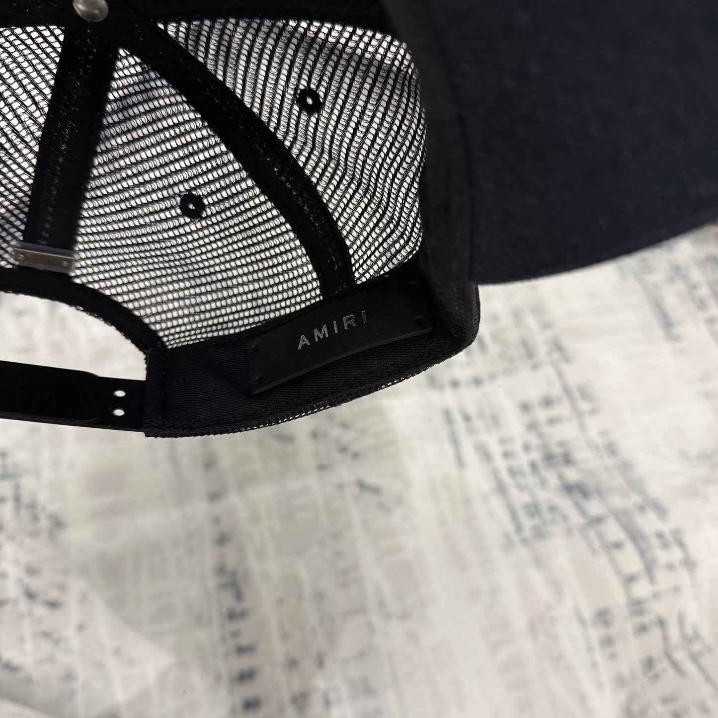 AMI Black Cap