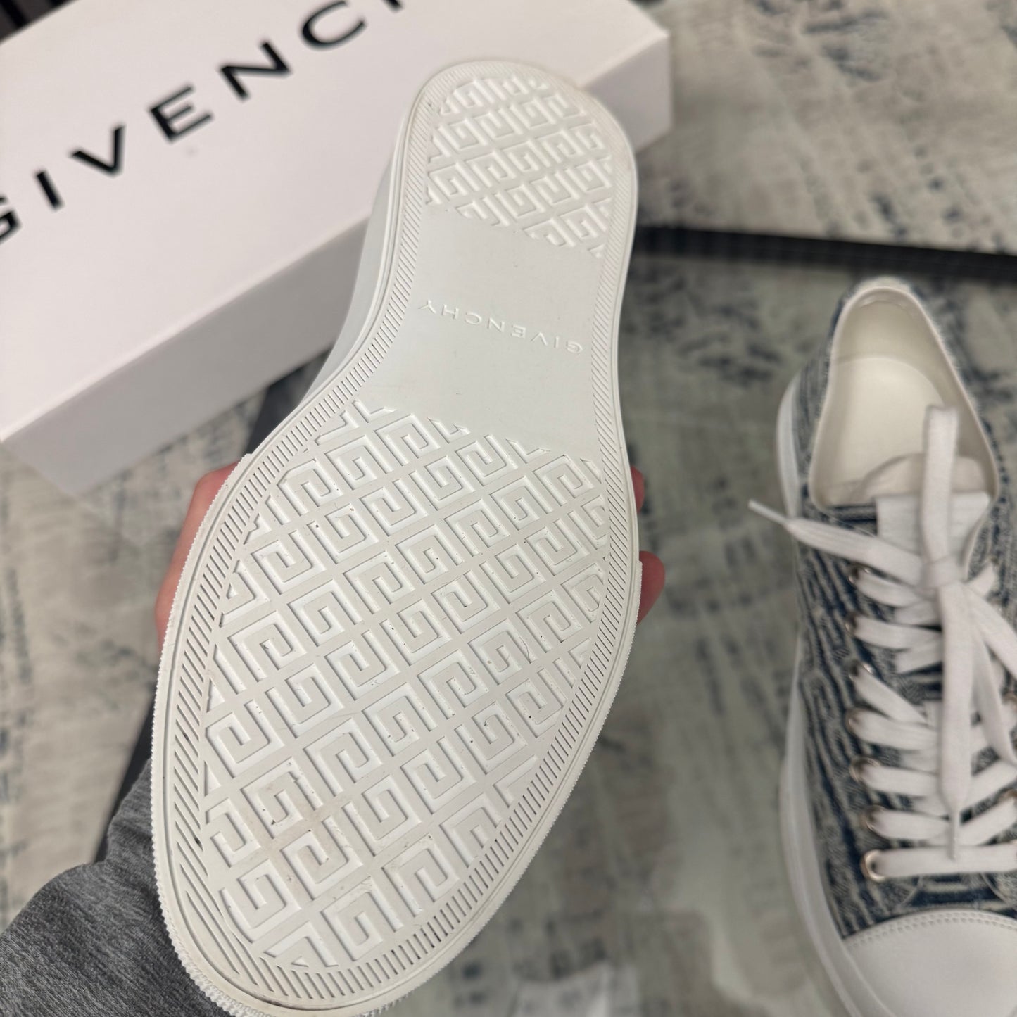 GV Women’s Sneaker