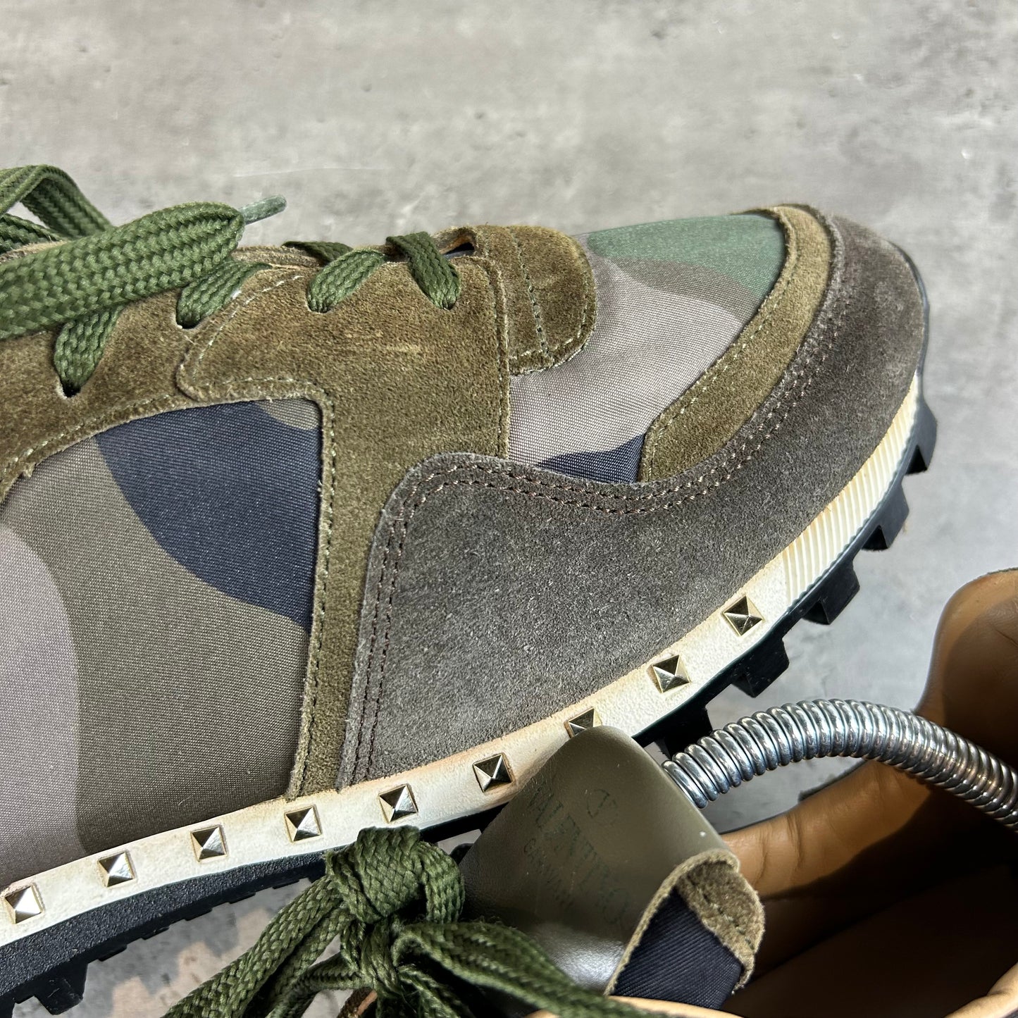 Khaki Stud Runner