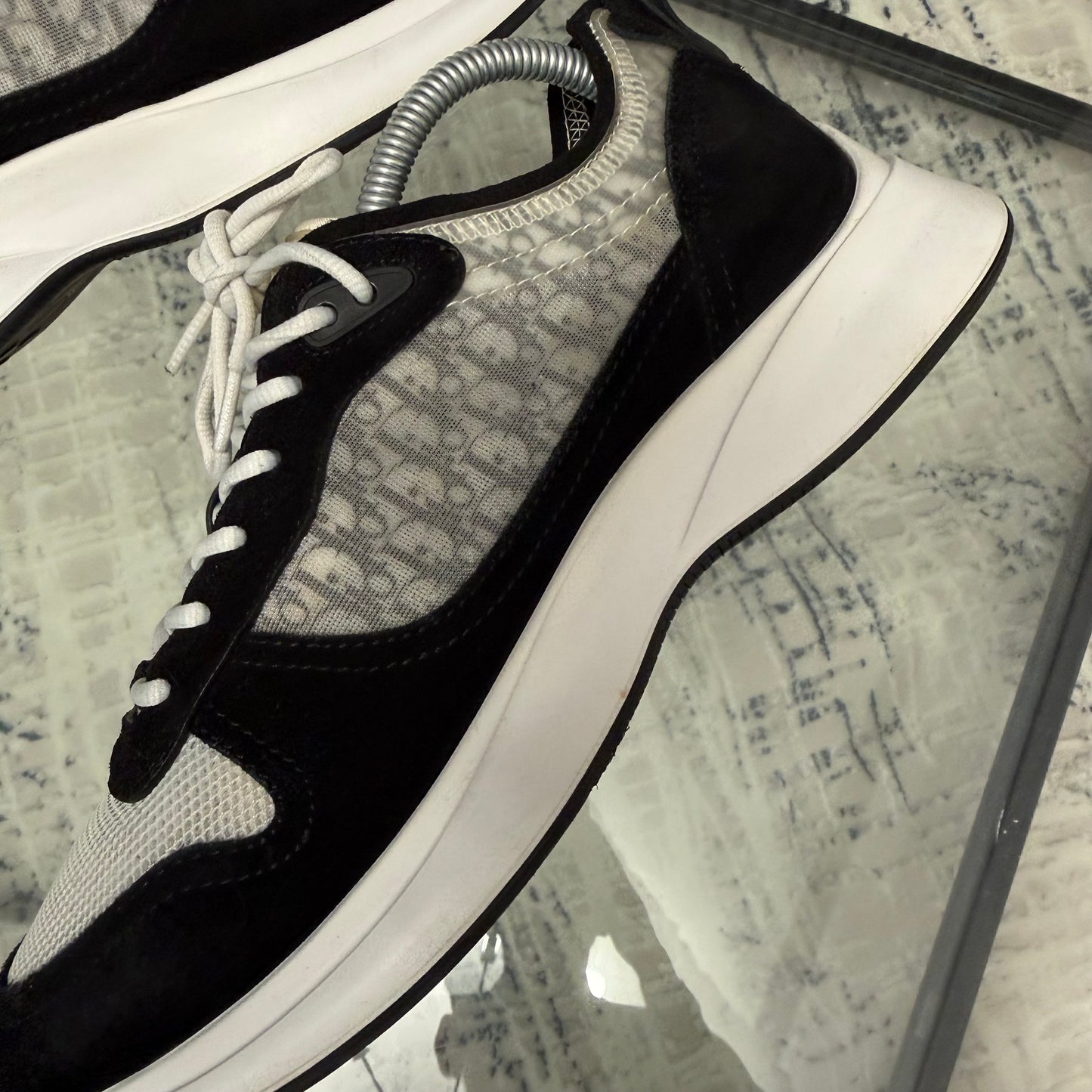 Suede B25
