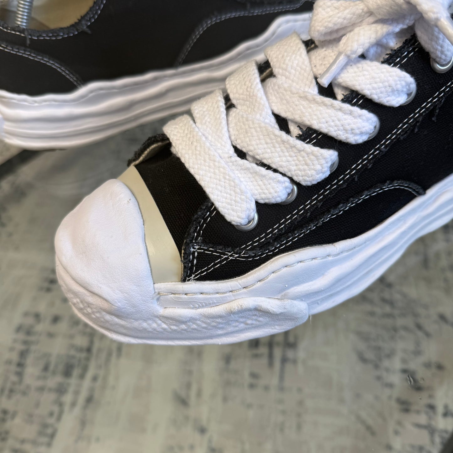 Maison Black/White Sneaker