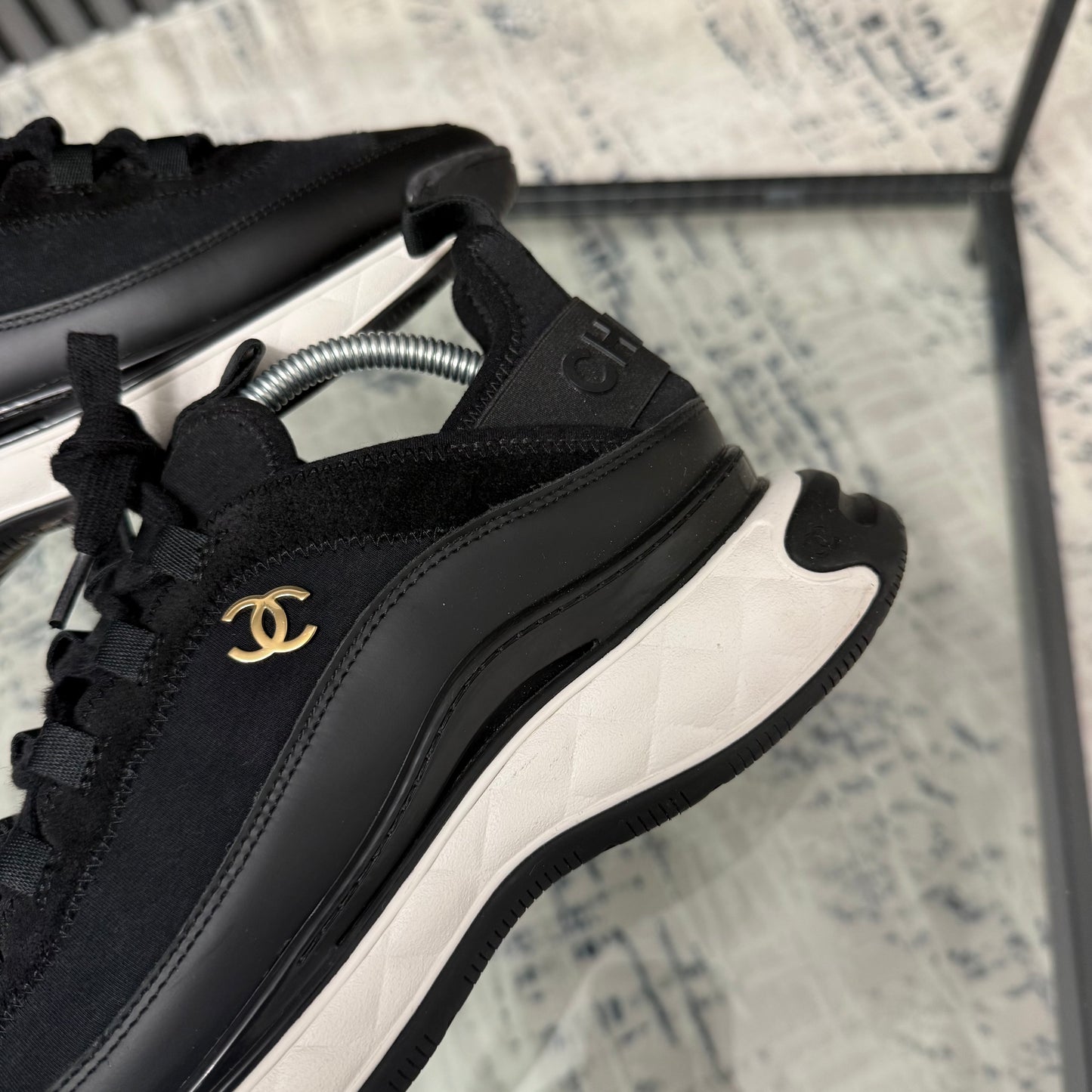 CC Black Runner