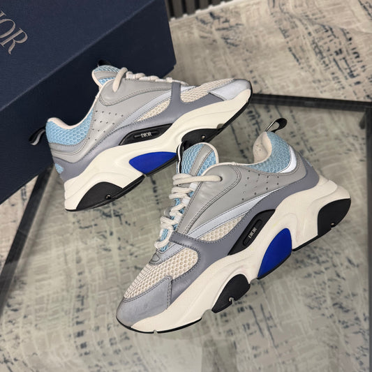 Baby Blue B22 Eu 39