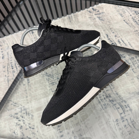 Black Damier Runaway