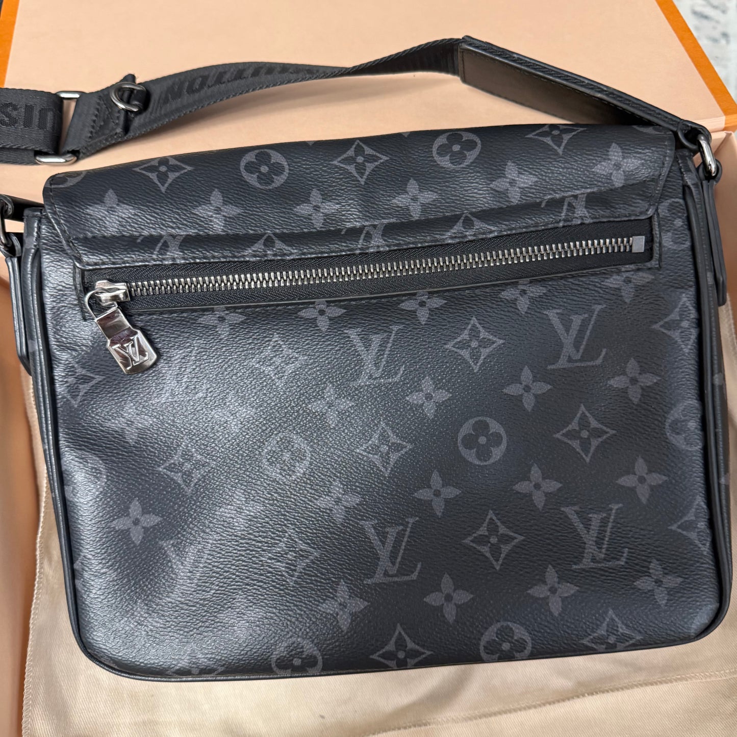 Monogram Eclipse District Messenger
