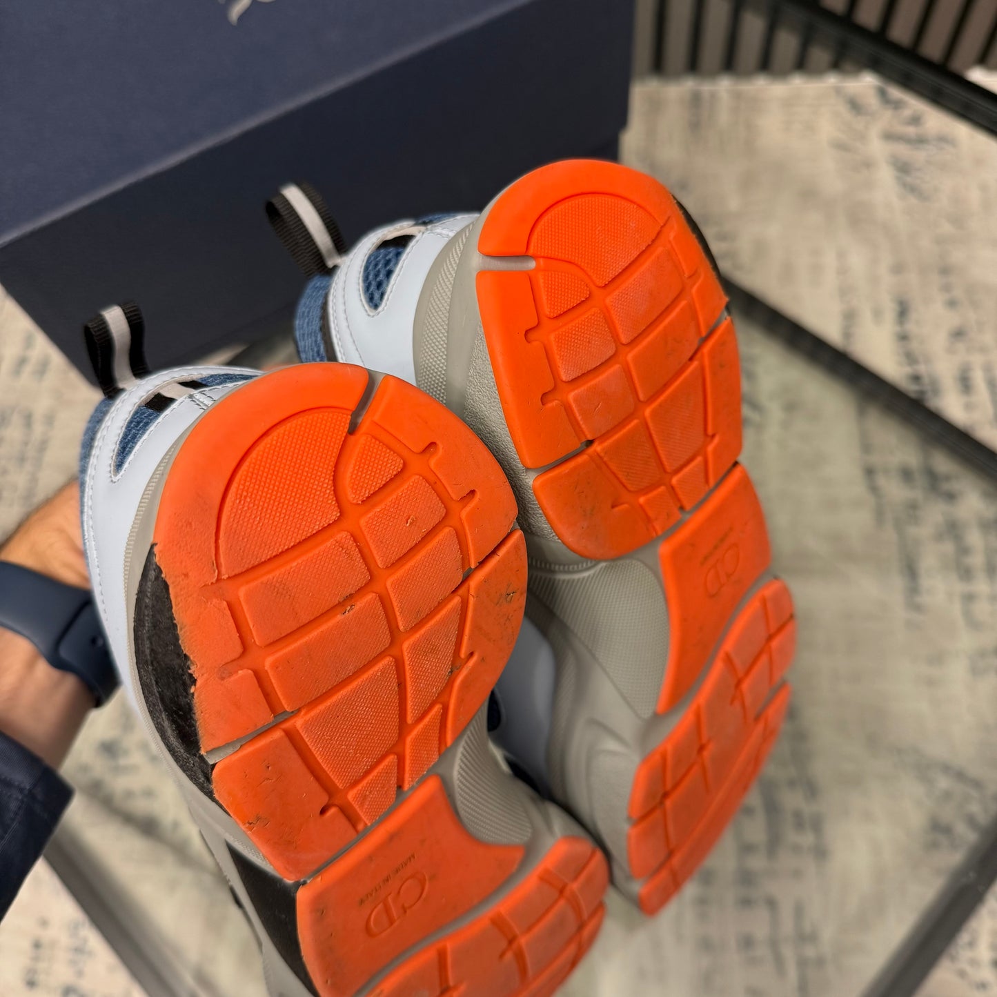 Blue/Orange B22