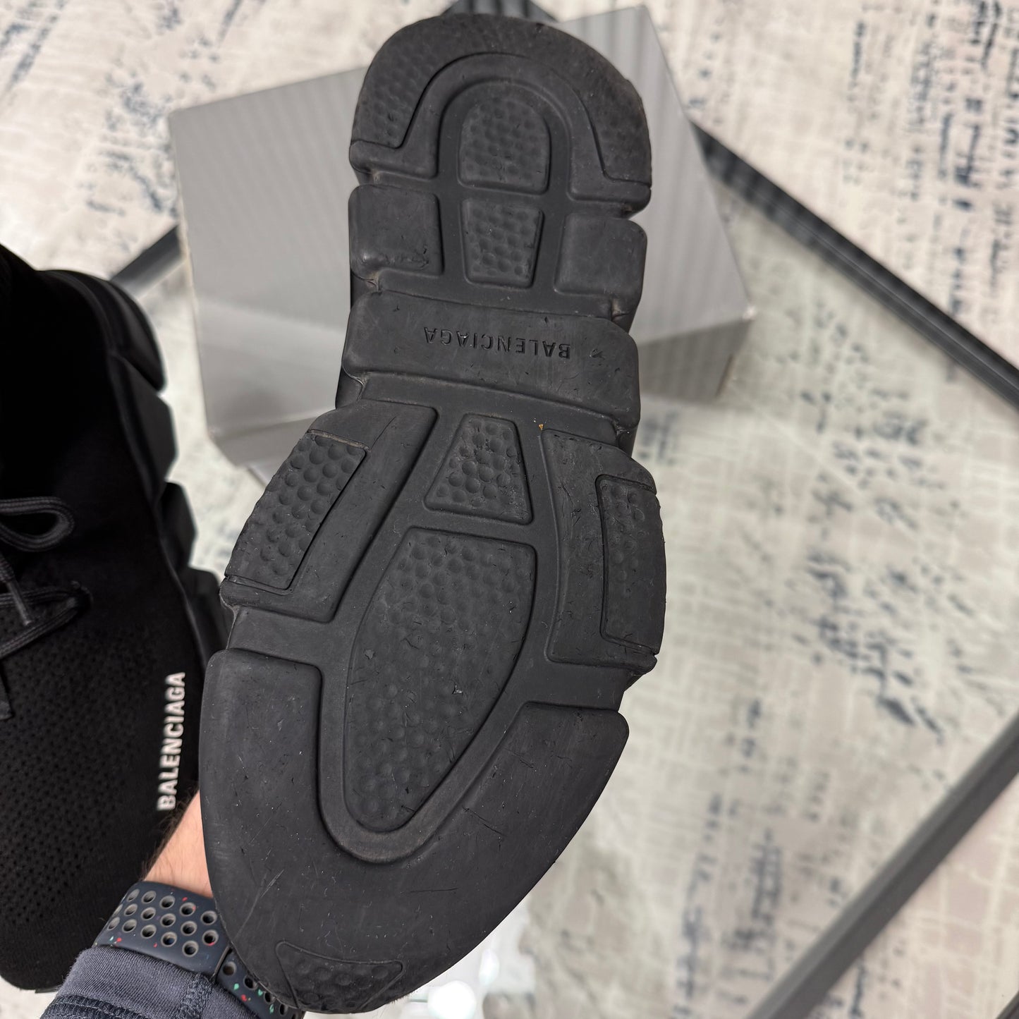 Black Speed Lace Runner