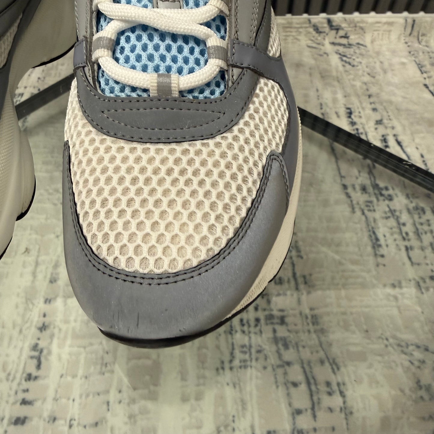 Baby Blue B22