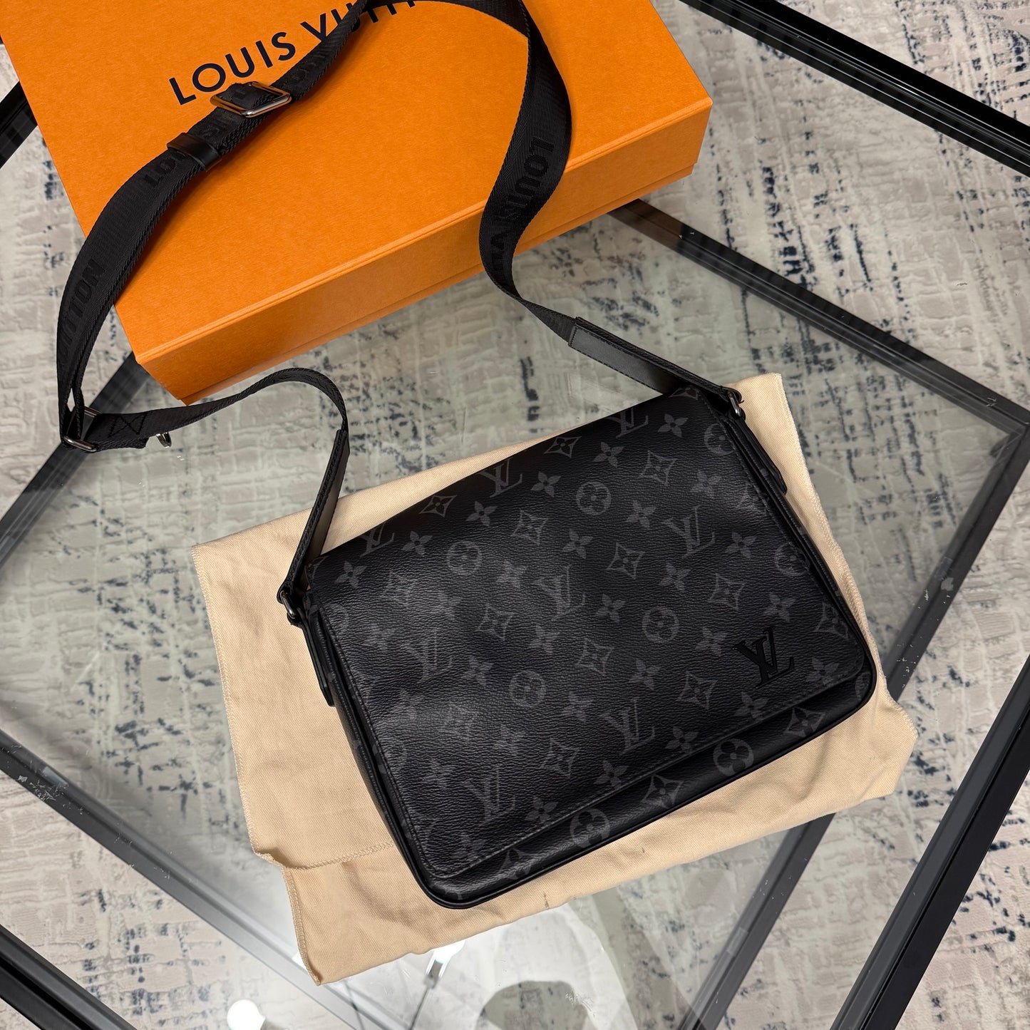 Monogram Eclipse District Messenger