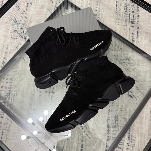 Black Speed Lace Runner