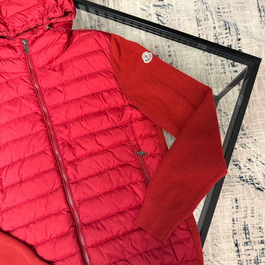 Red Tricot
