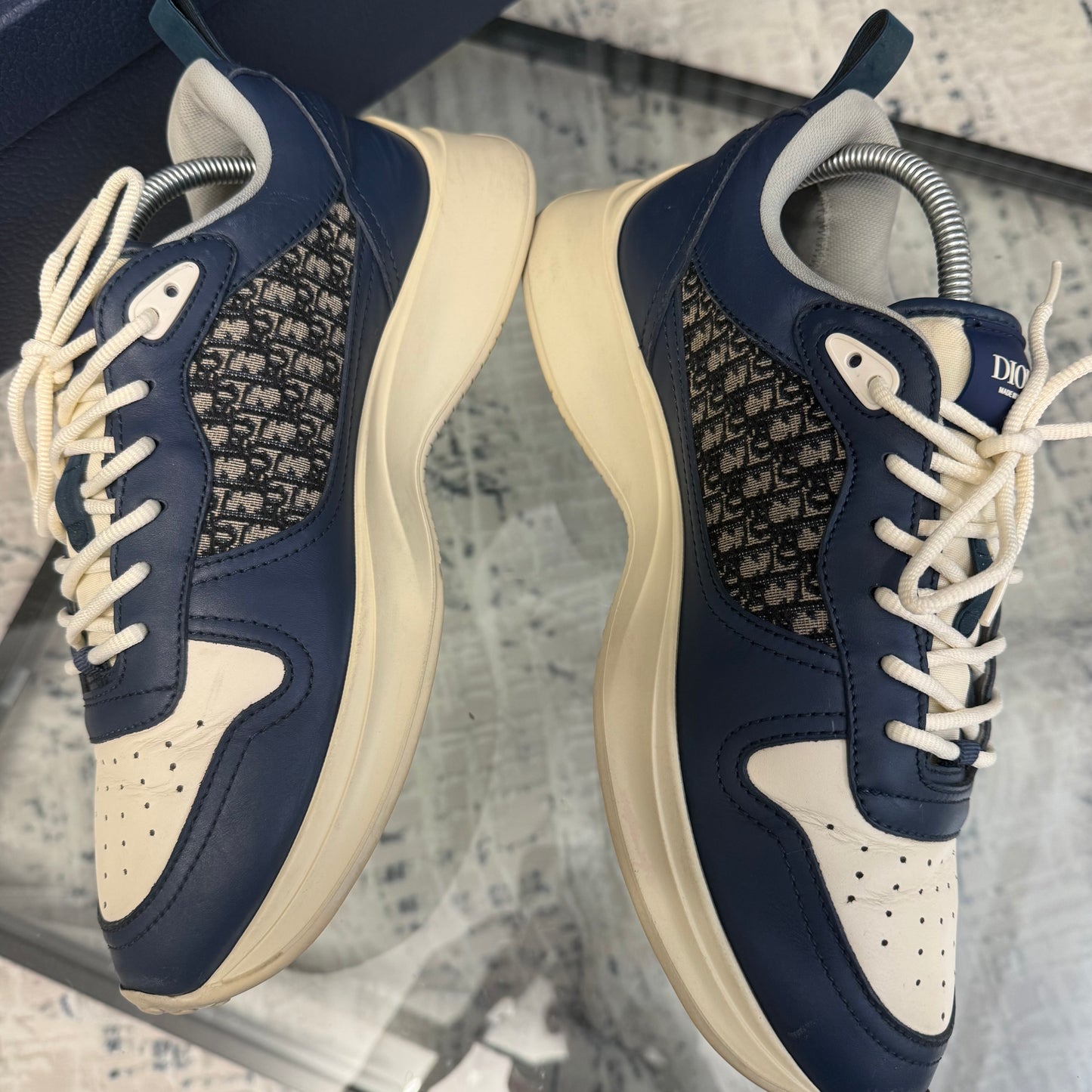 Navy/White B25