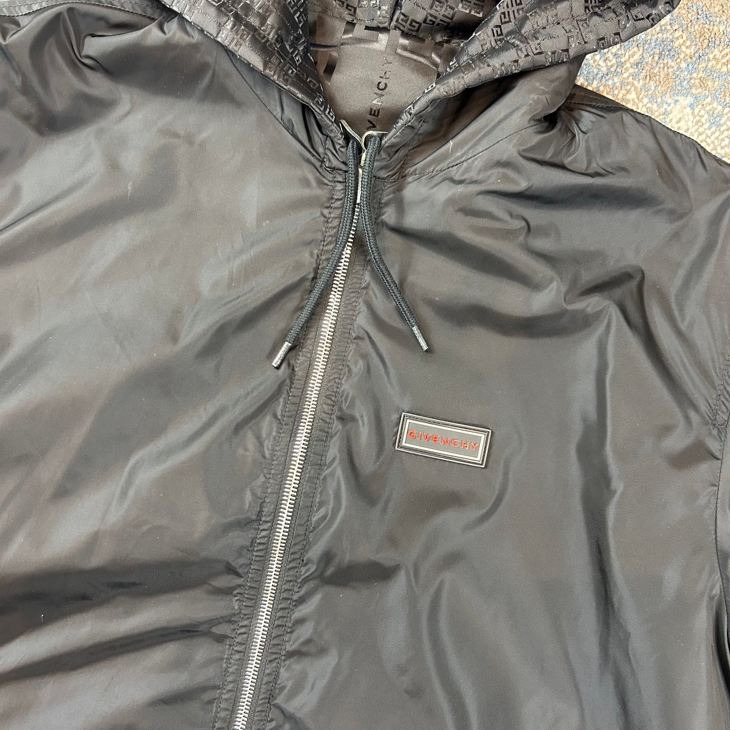 GV Reversible Windbreaker