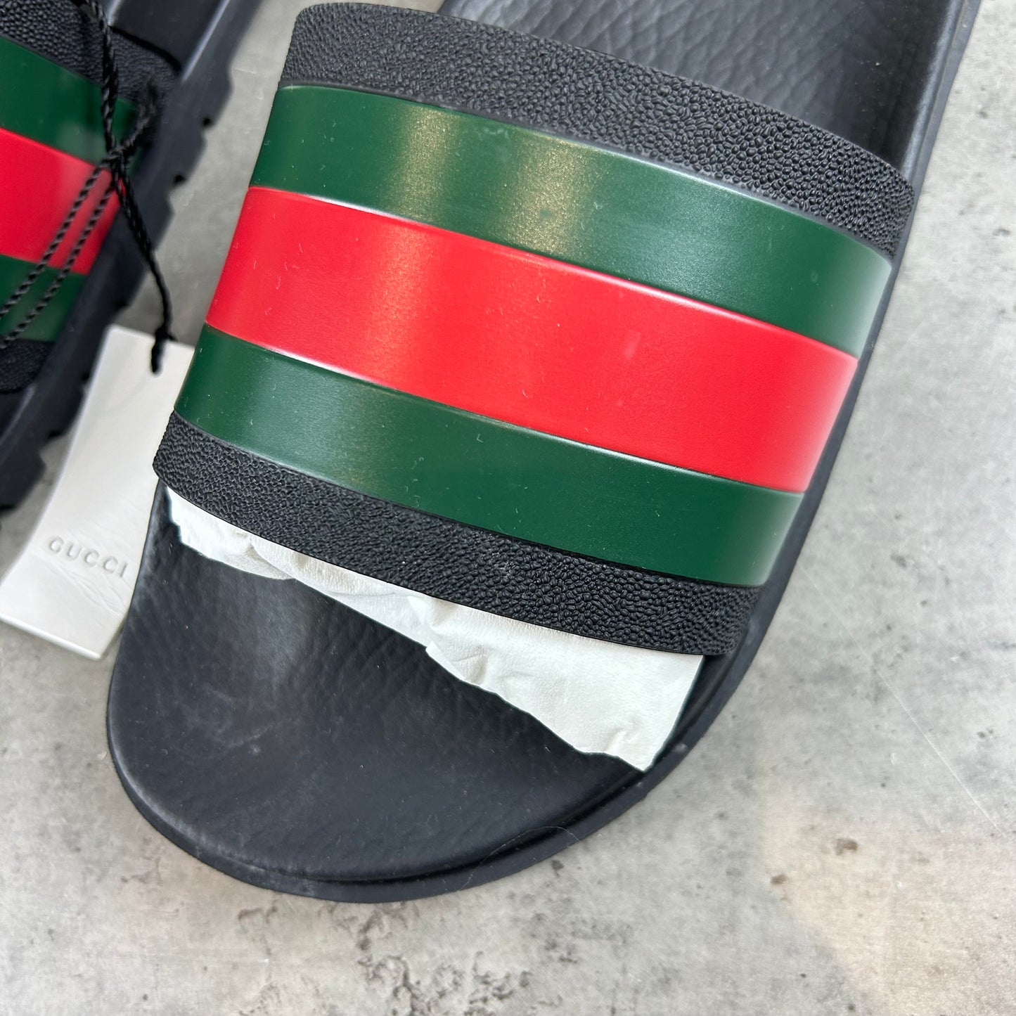 GG Black Slides