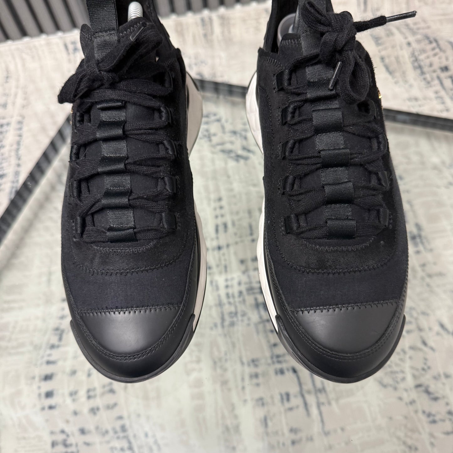 CC Black Runner
