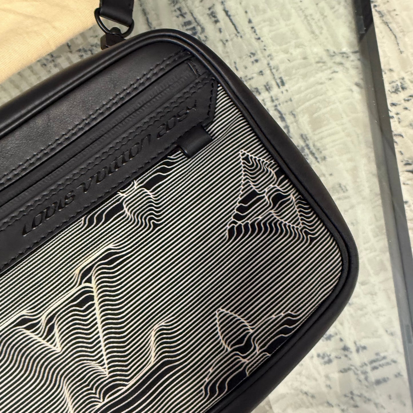 Expandable 3D Messenger