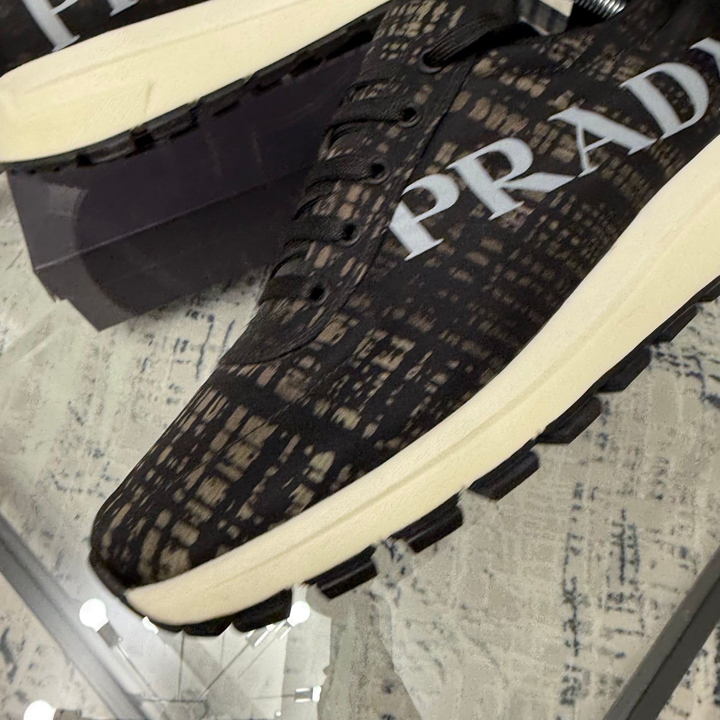 Graphic Runaway Sneaker