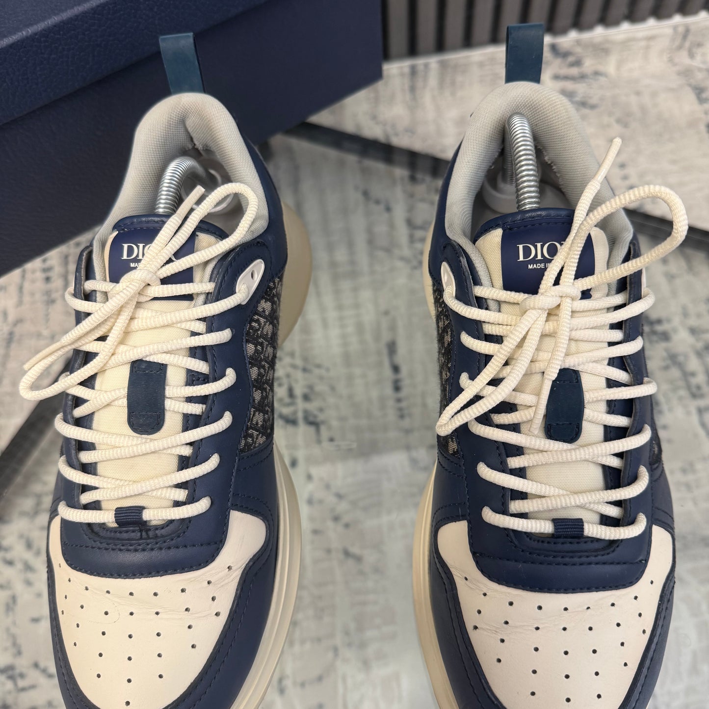 Navy/White B25