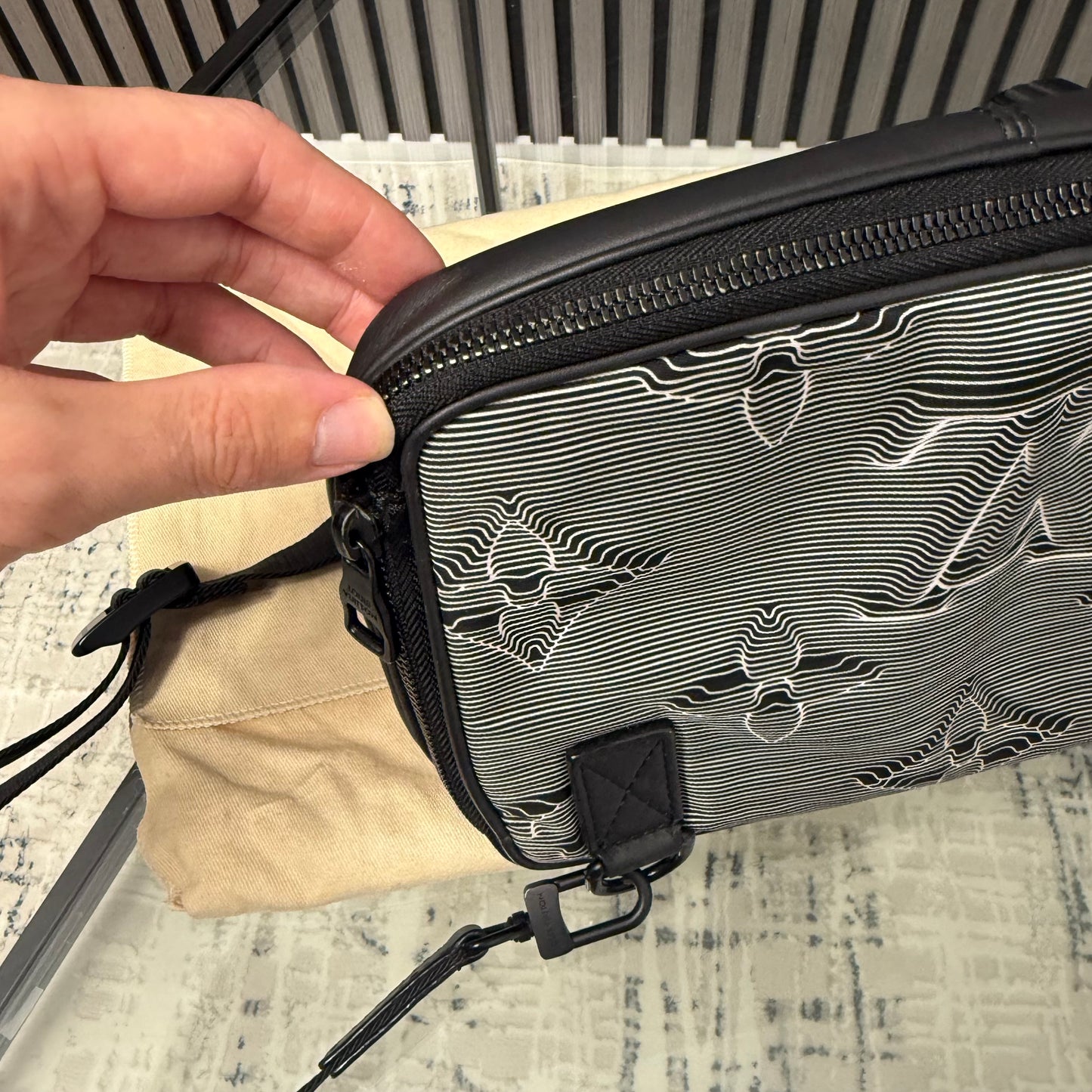 Expandable 3D Messenger