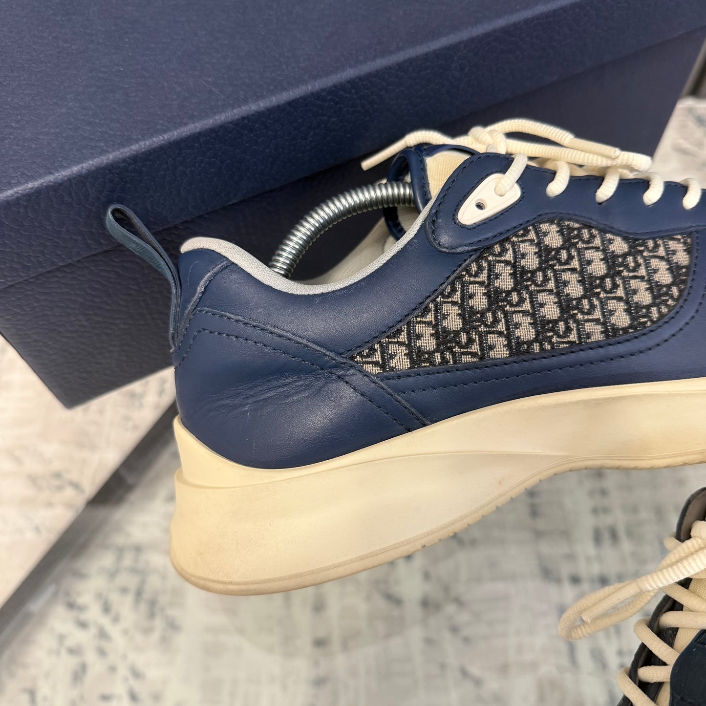 Navy/White B25